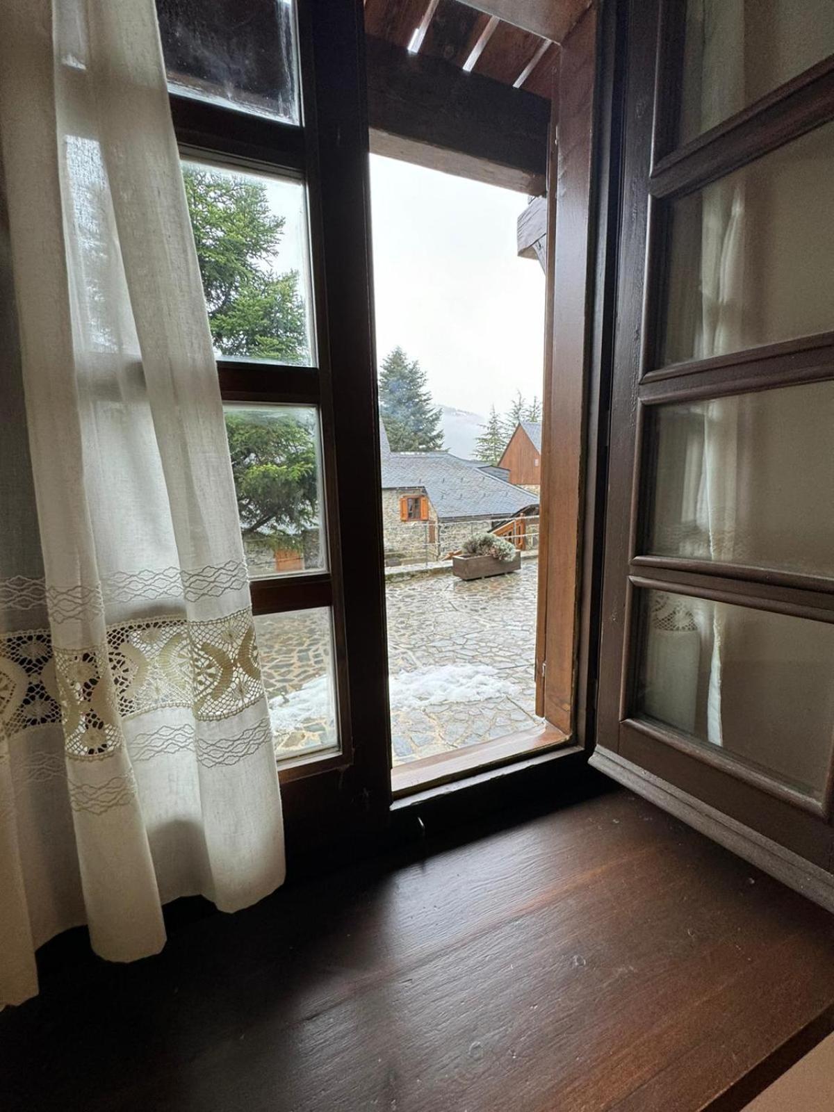 Baqueira 1500 Pie De Pistas Apartamento Cuilas Naut Aran Екстер'єр фото